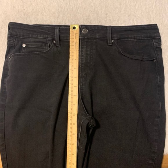 Denizen from Levis Black Mid Rise Slim Cotton Polyester Blend Jeans Sz 14M - Picture 9 of 10